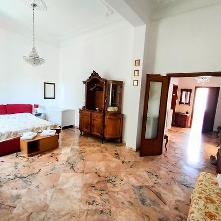 Gabry'S Home Three-Bedroom Big Apartment Near City Center & Train Station To Pisa And Florence & Ferries To Sardegna Corsica リヴォルノ エクステリア 写真