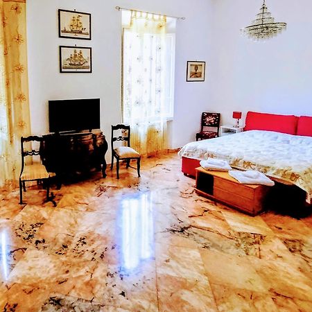 Gabry'S Home Three-Bedroom Big Apartment Near City Center & Train Station To Pisa And Florence & Ferries To Sardegna Corsica リヴォルノ エクステリア 写真