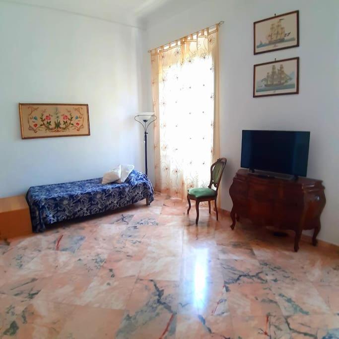 Gabry'S Home Three-Bedroom Big Apartment Near City Center & Train Station To Pisa And Florence & Ferries To Sardegna Corsica リヴォルノ エクステリア 写真