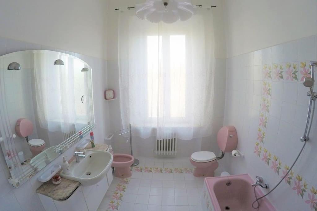 Gabry'S Home Three-Bedroom Big Apartment Near City Center & Train Station To Pisa And Florence & Ferries To Sardegna Corsica リヴォルノ エクステリア 写真
