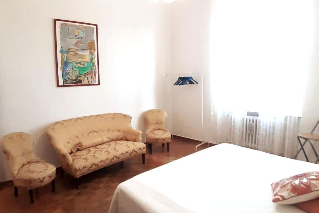 Gabry'S Home Three-Bedroom Big Apartment Near City Center & Train Station To Pisa And Florence & Ferries To Sardegna Corsica リヴォルノ エクステリア 写真